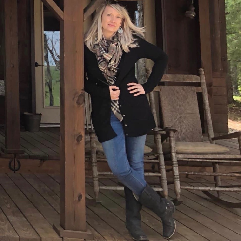 Meet your Posher, Stephanie